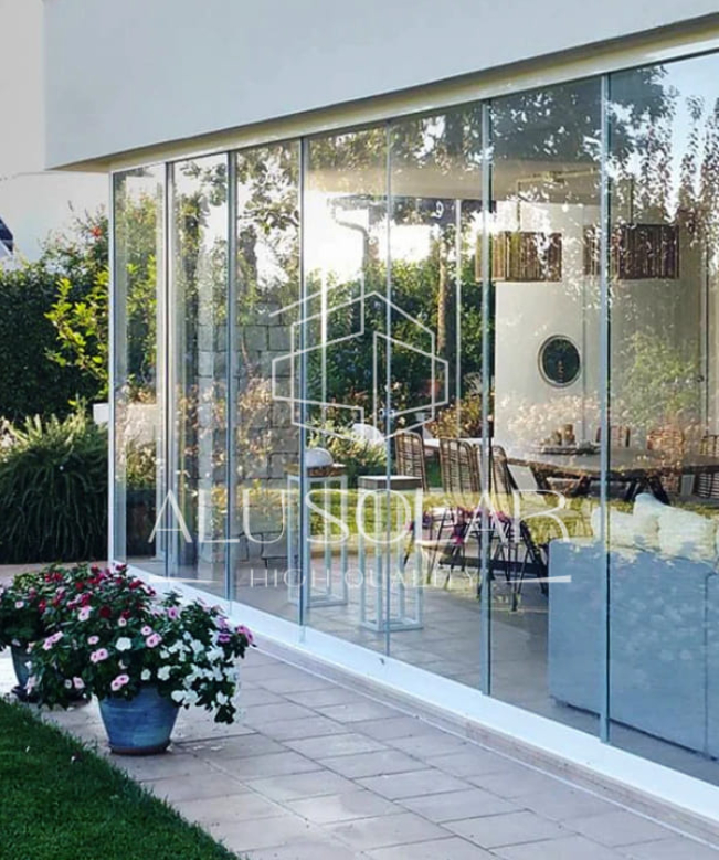 Vitrage coulissant 5 Rails